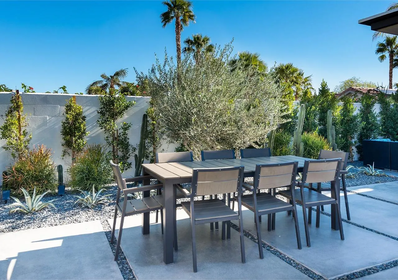 Villa Luxury Desert Oasis Palm Springs United States