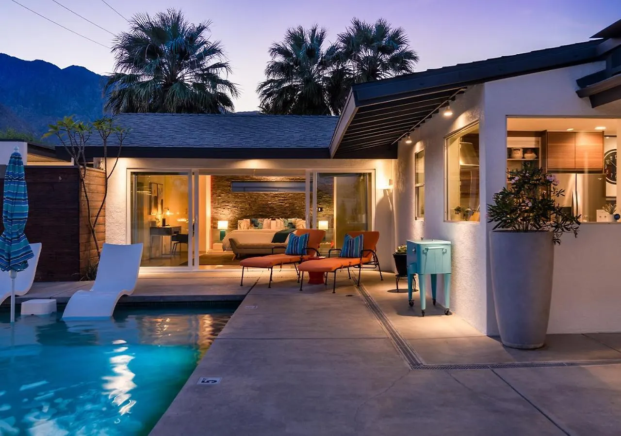 Luxury Desert Oasis Palm Springs Villa