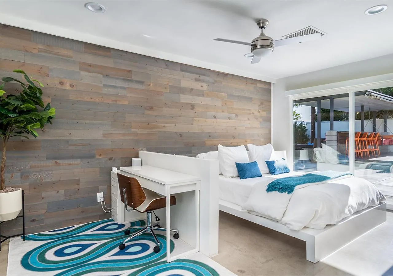 Luxury Desert Oasis Palm Springs Villa